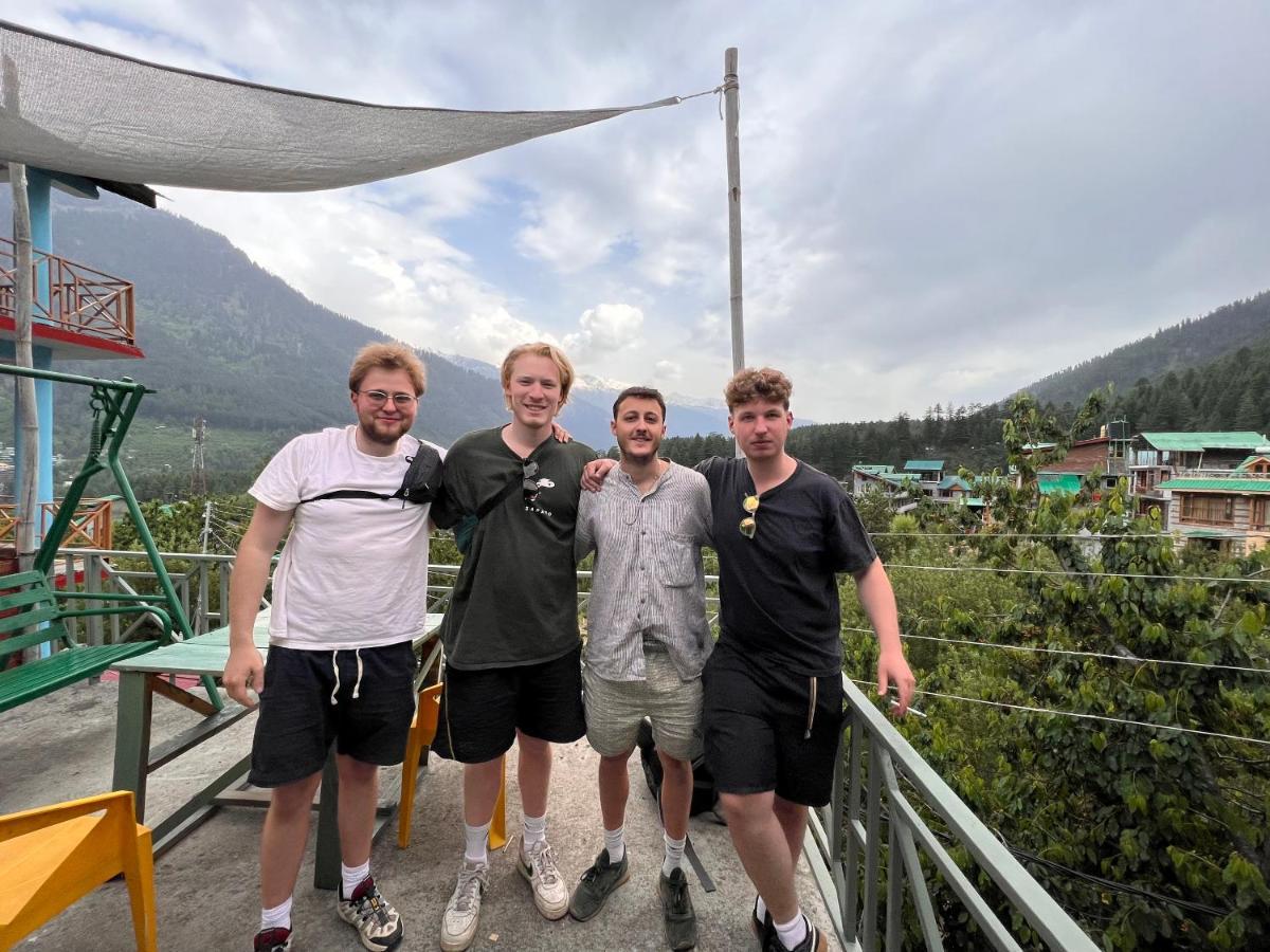 Yolo Backpackers - Manali Hostel Exterior photo